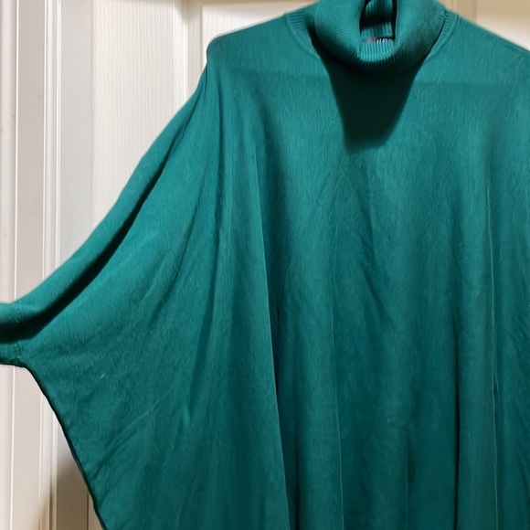 Alfani green batwing sweater (sz s) - Picture 5 of 8